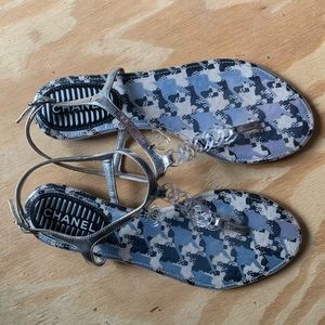 Chanel Silver/Clear Chain "T" Strap Sandals with CC Charm! Like new! Sz. 39